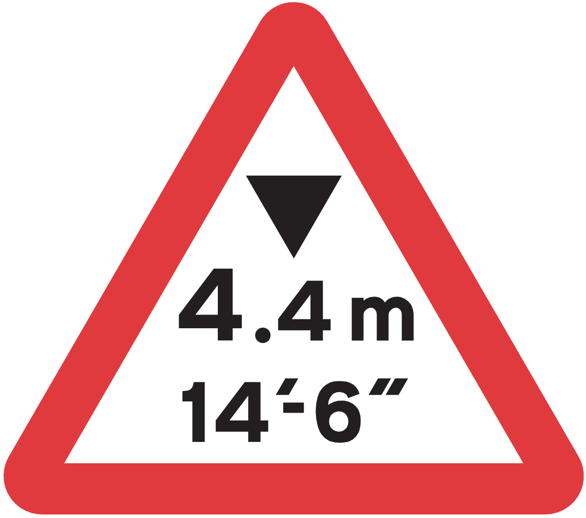 Maximum headroom of 4.4m at hazard ahead